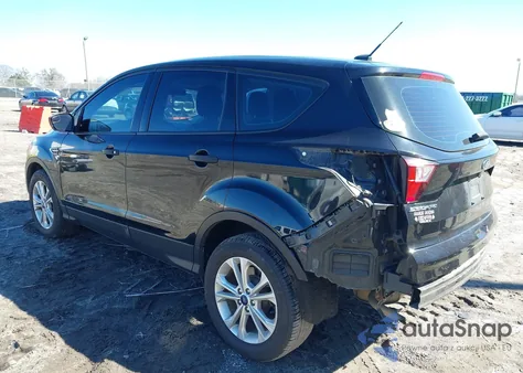 2019 Ford Escape S z USA, uszkodzony, nr VIN 1FMCU0F79KUB45714
